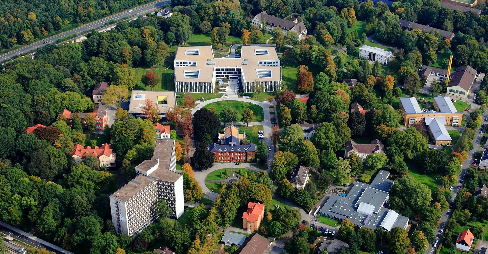 Die LWL-Klinik Dortmund aus der Luft fotografiert